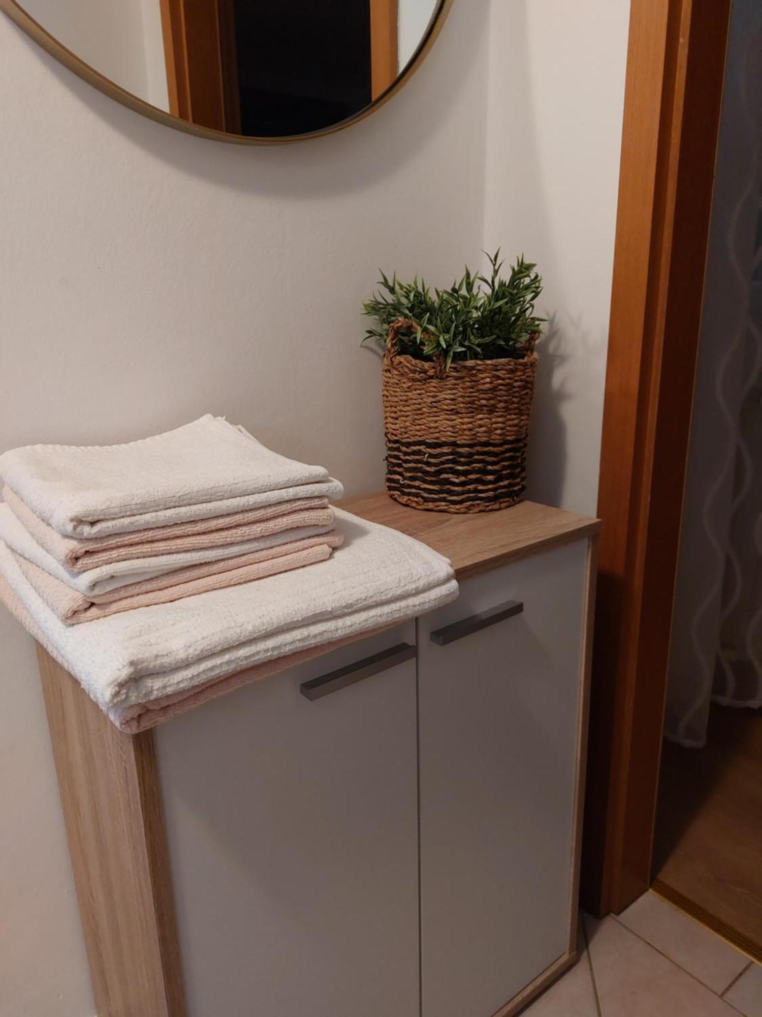 Apartmani Ana Cres Zimmer foto